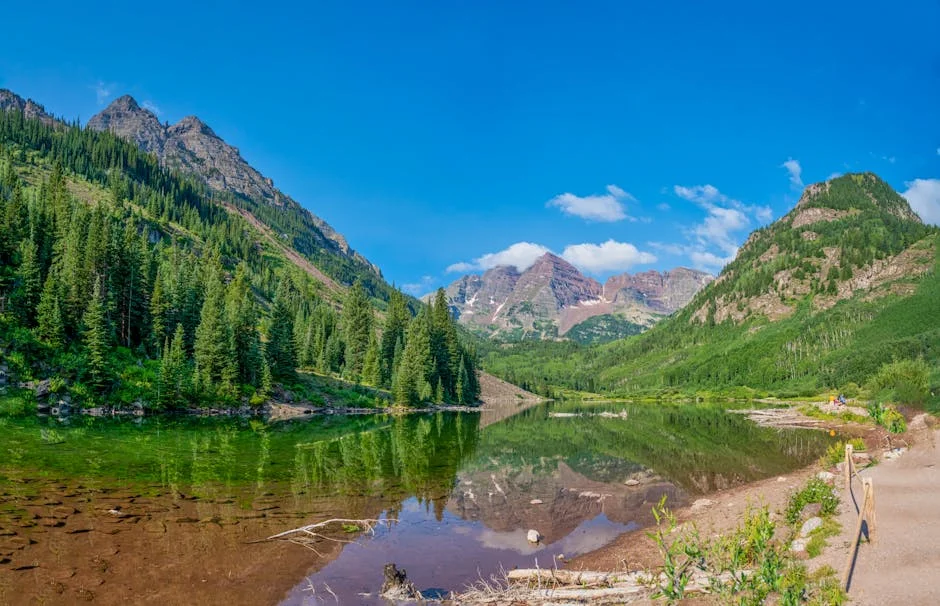 Downtown Aspen neighborhood in Maroon Bells